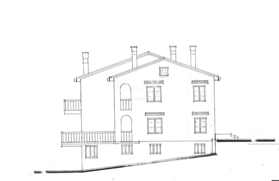 OPATIJA, POBRI - prostorna samostojna hiša s pogledom na morje, vrtom in več stanovanjskimi enotami