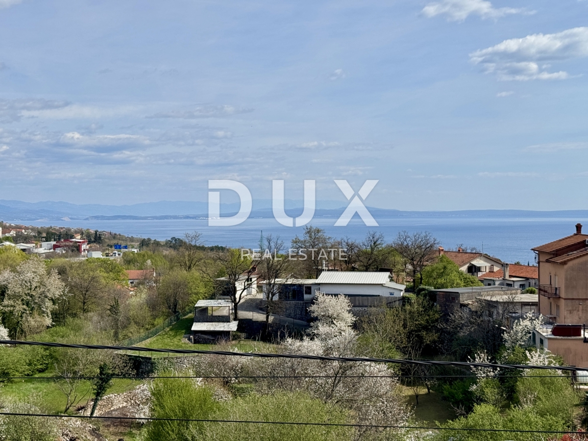 OPATIJA, MATULJI - polpritlična hiša s pogledom na morje z odličnim potencialom za bivanje in investicijo v Kvarnerju