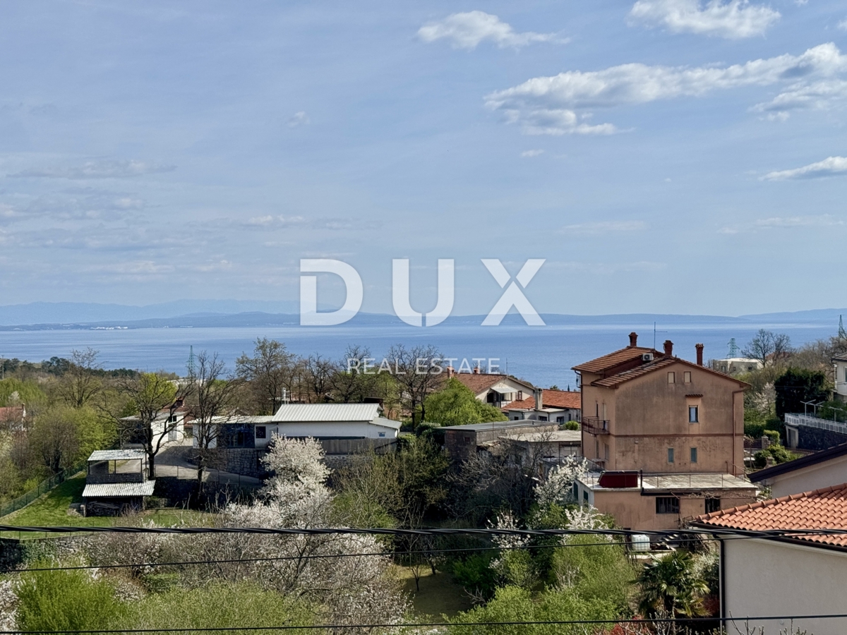 OPATIJA, MATULJI - polpritlična hiša s pogledom na morje z odličnim potencialom za bivanje in investicijo v Kvarnerju