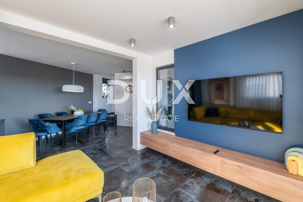 OTOK PAG, NOVALJA - Vila s 5 spalnicami, bazenom in savno, 176,5 m2