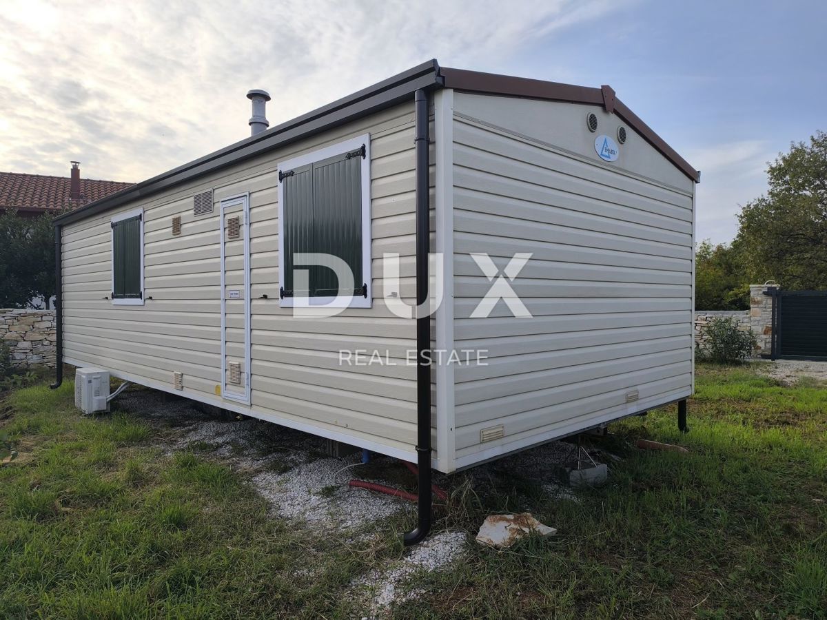 ISTRA, PEROJ - Dve mobilni hišici na 1000 m2 - V BLIŽINI PLAŽE!!