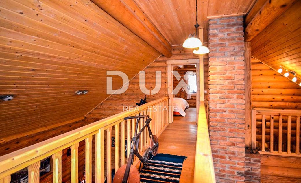 GORSKI KOTAR, RAVNA GORA - Čudovita počitniška hiša, na samem s 5.474 m2 ograjenega zemljišča