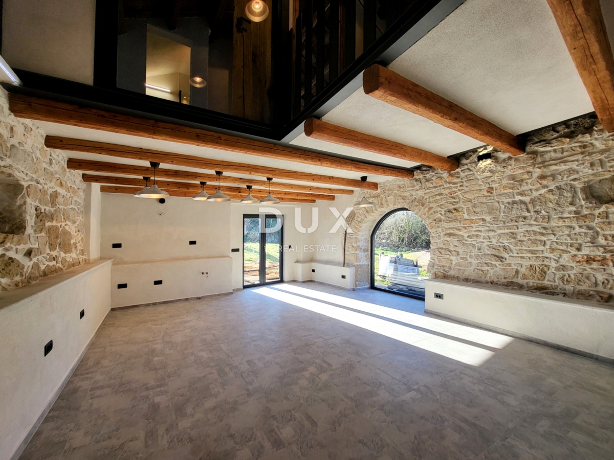 ISTRA, LABIN - Obnovljena kamnita lepotica