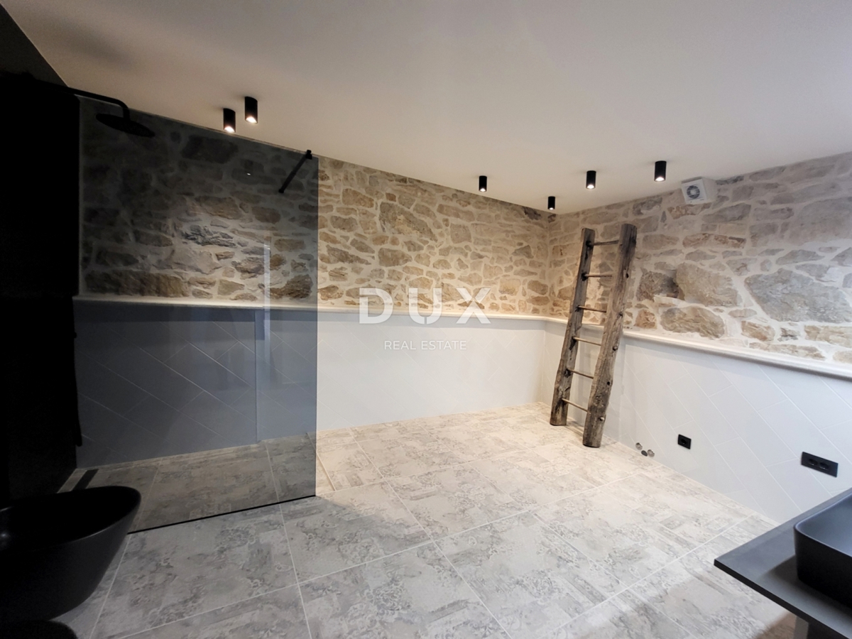 ISTRA, LABIN - Obnovljena kamnita lepotica