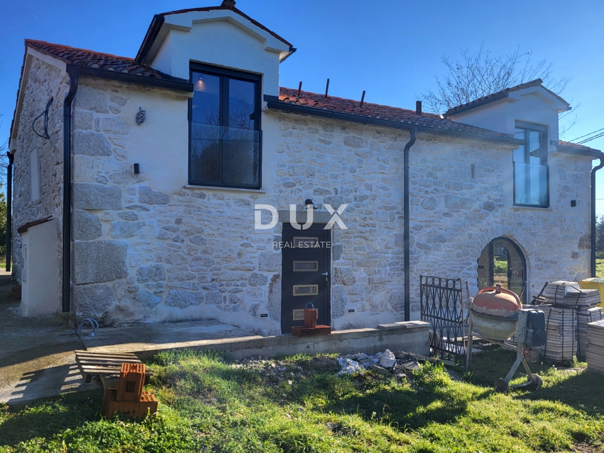 ISTRA, LABIN - Obnovljena kamnita lepotica