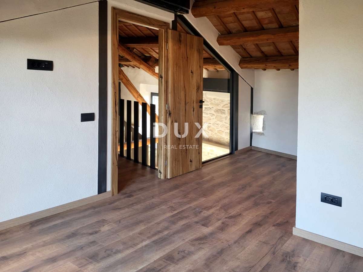 ISTRA, LABIN - Obnovljena kamnita lepotica