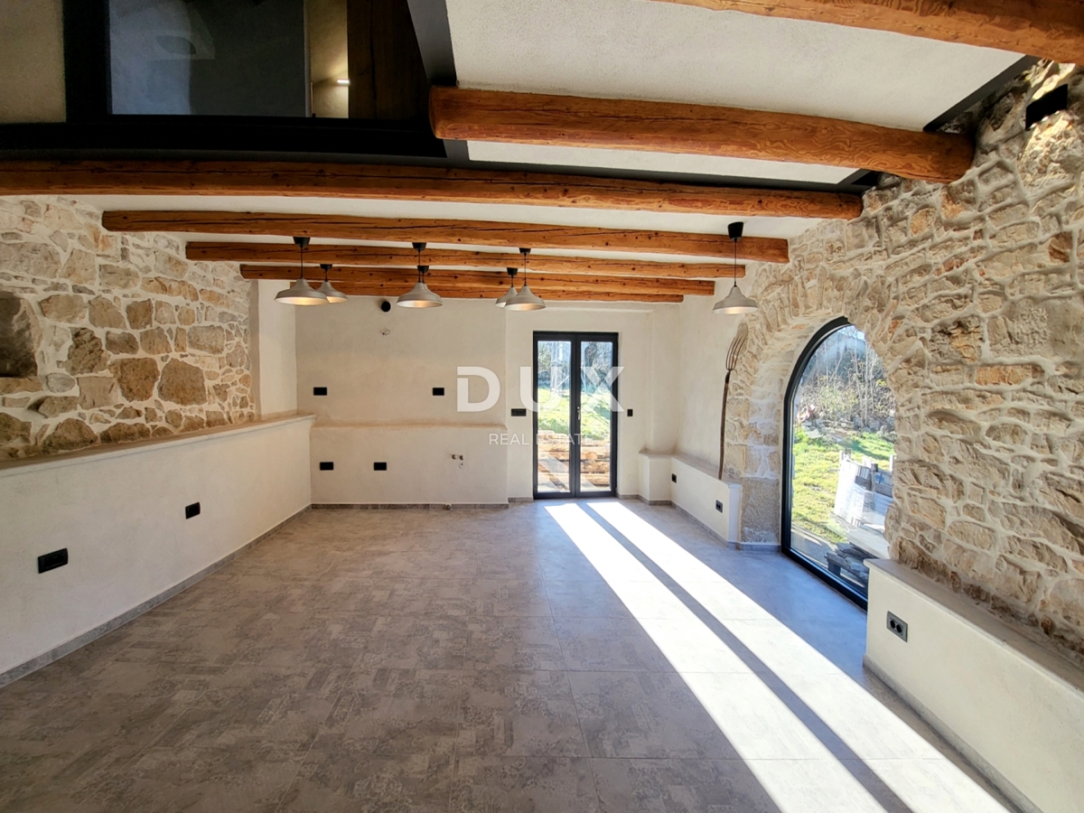 ISTRA, LABIN - Obnovljena kamnita lepotica