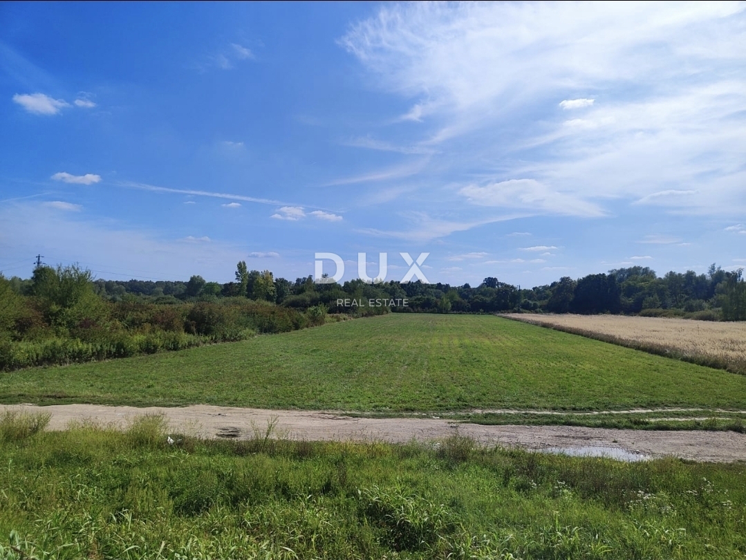 ZAGREB, SESVETSKI KRALJEVEC - Kmetijsko zemljišče v gospodarski coni