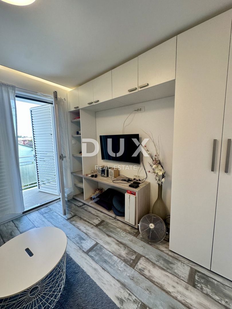 CRIKVENICA, SELCE - Hiša v središču Selca, s pogledom na morje