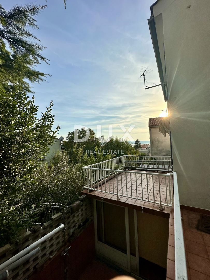 CRIKVENICA, SELCE - Hiša v središču Selca, s pogledom na morje