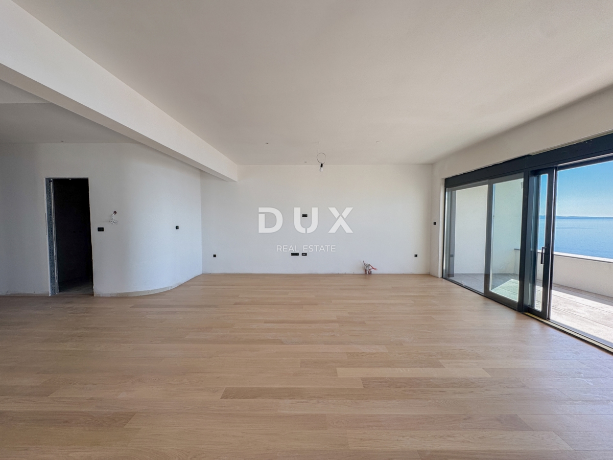 RIJEKA, KANTRIDA - 94m2 veliko stanovanje v luksuzni novogradnji le 250 metrov od morja z garažo in panoramskim pogledom na morje