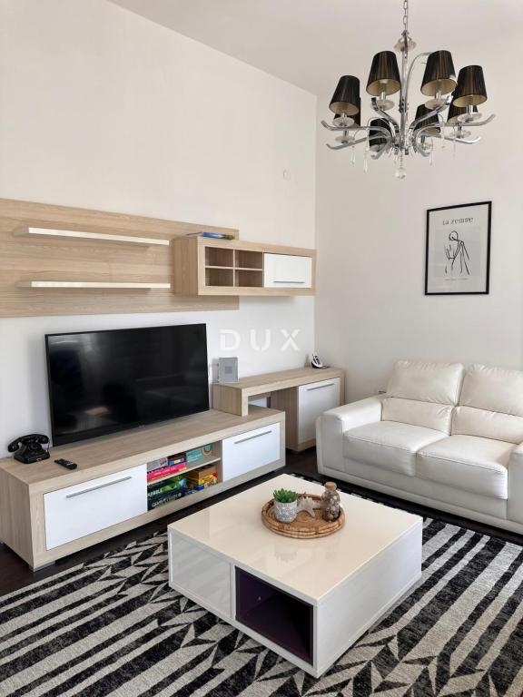 ISTRA, PULA - Luksuzno stanovanje s 5 spalnicami in 2 kopalnicama - PEŠ CONA!!