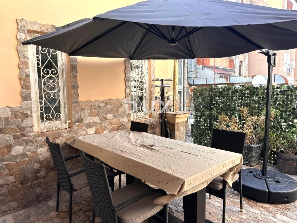 ISTRA, PULA - Luksuzno stanovanje s 5 spalnicami in 2 kopalnicama - PEŠ CONA!!