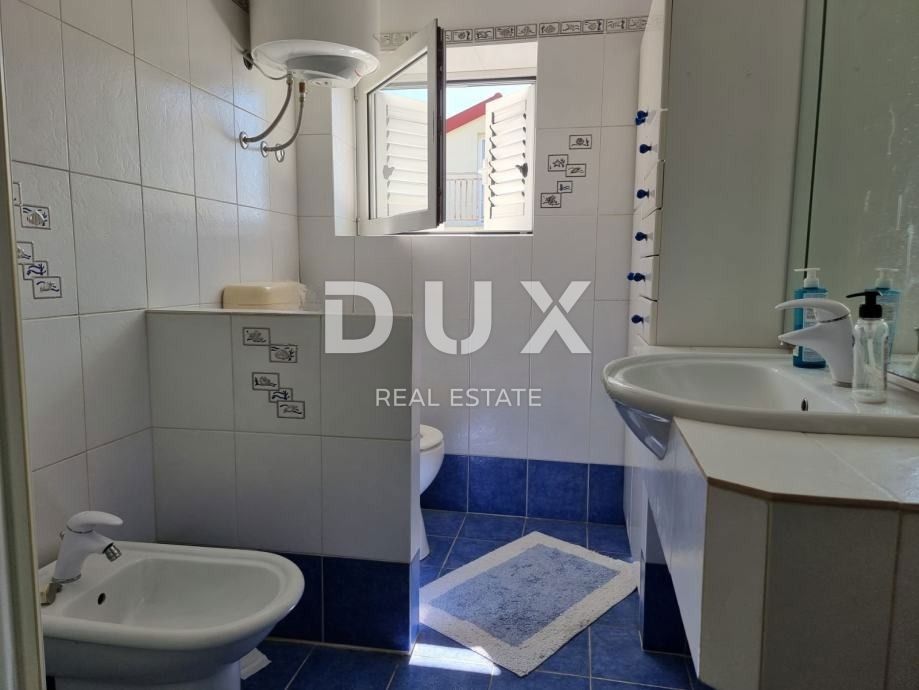 RIJEKA, TRSAT - stanovanje 132 m2, 4 spalnice + dnevna soba s panoramskim pogledom na morje + dodatno stanovanje 31 m2! PRILOŽNOST!