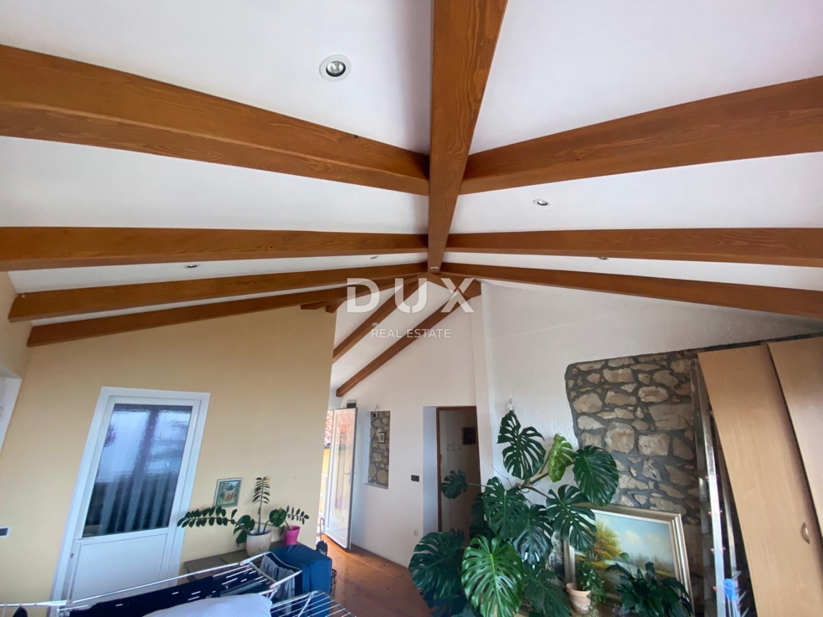 RIJEKA, TRSAT - stanovanje 132 m2, 4 spalnice + dnevna soba s panoramskim pogledom na morje + dodatno stanovanje 31 m2! PRILOŽNOST!