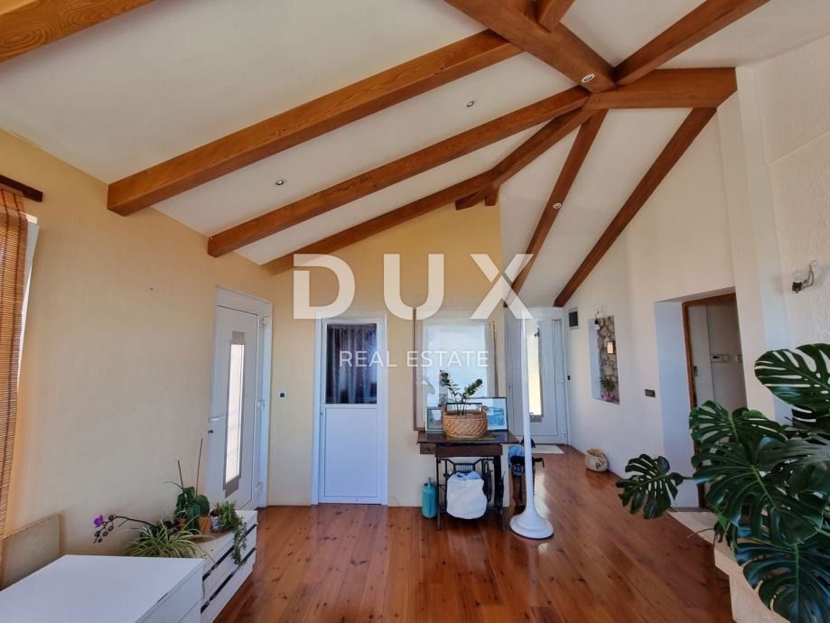 RIJEKA, TRSAT - stanovanje 132 m2, 4 spalnice + dnevna soba s panoramskim pogledom na morje + dodatno stanovanje 31 m2! PRILOŽNOST!