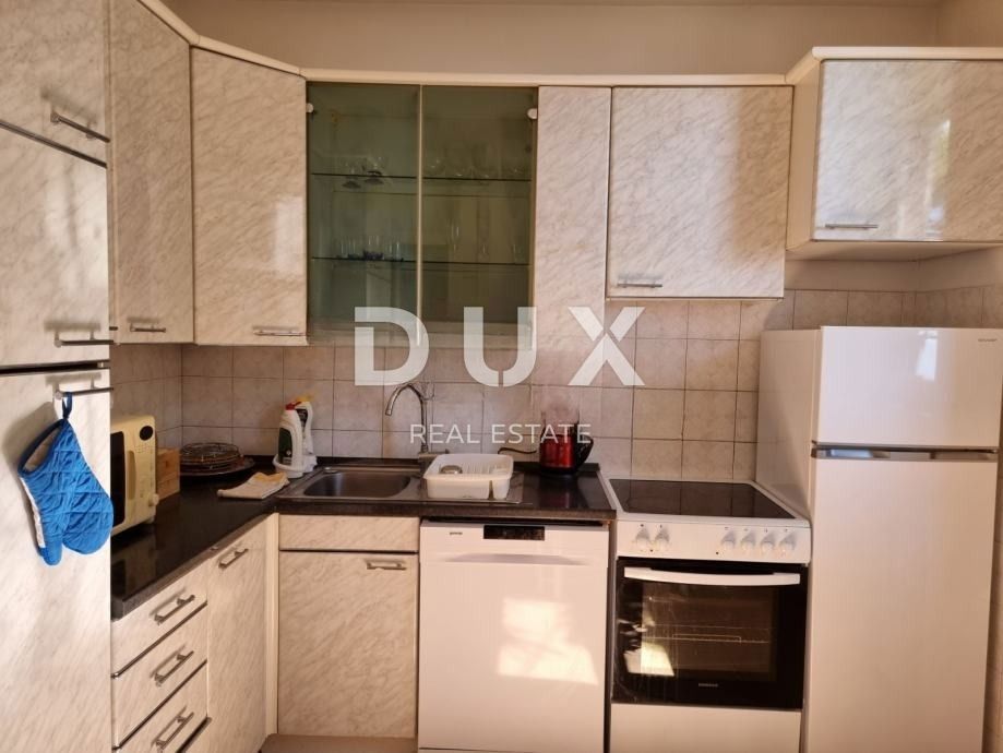 RIJEKA, TRSAT - stanovanje 132 m2, 4 spalnice + dnevna soba s panoramskim pogledom na morje + dodatno stanovanje 31 m2! PRILOŽNOST!