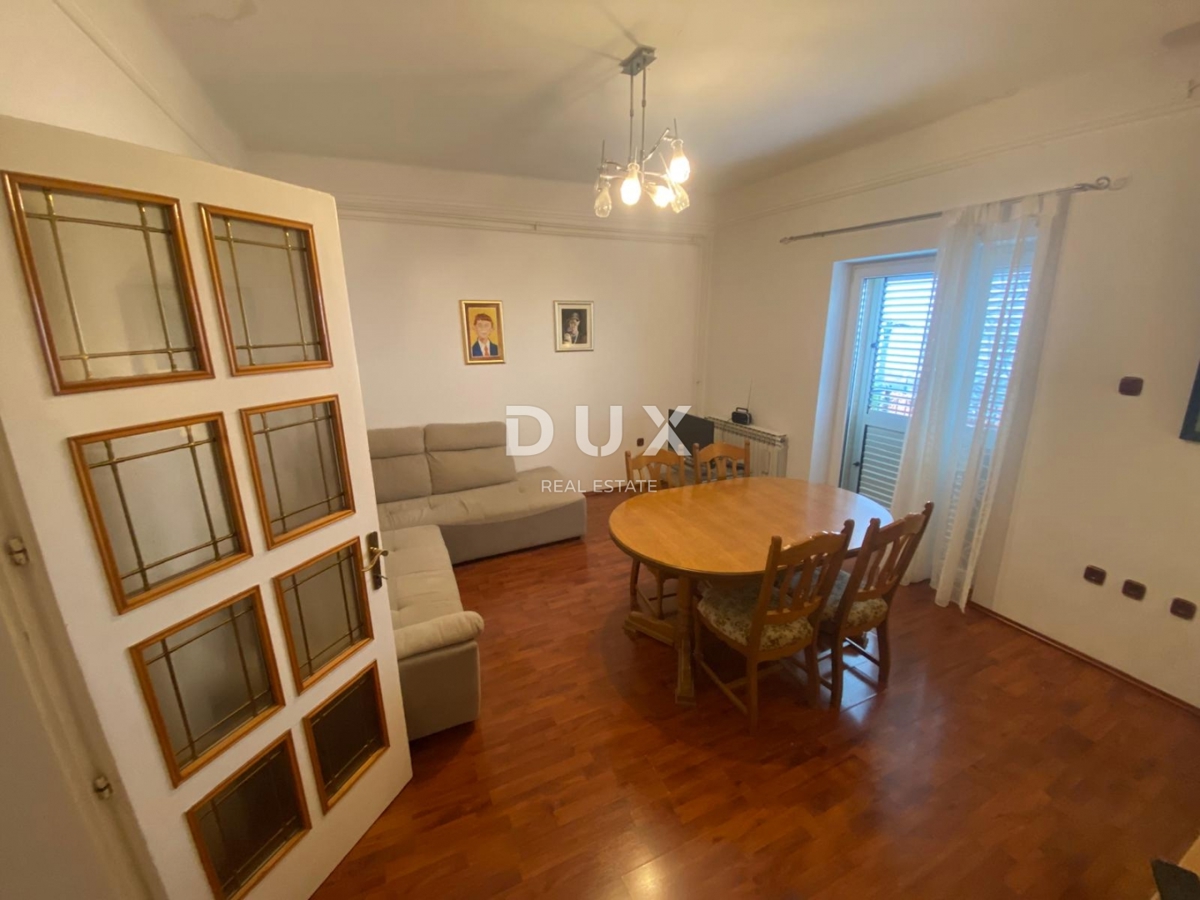 RIJEKA, TRSAT - stanovanje 132 m2, 4 spalnice + dnevna soba s panoramskim pogledom na morje + dodatno stanovanje 31 m2! PRILOŽNOST!