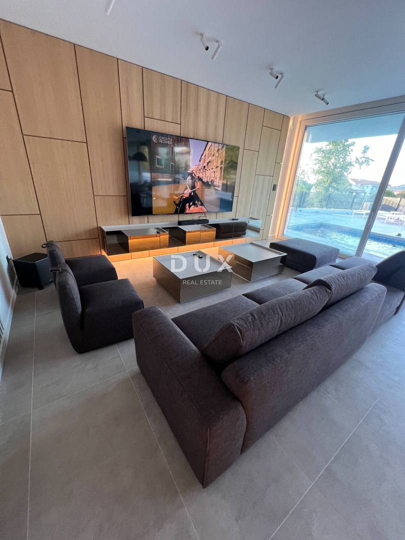 ISTRA, ROVINJSKO SELO - Čarobna vila z bazenom v bližini morja