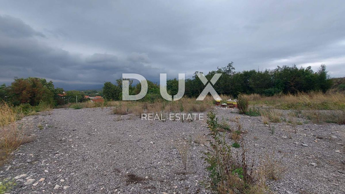 RIJEKA, ČAVLE - zazidljivo zemljišče 3548 m2 na odlični lokaciji, priložnost za dobro naložbo!