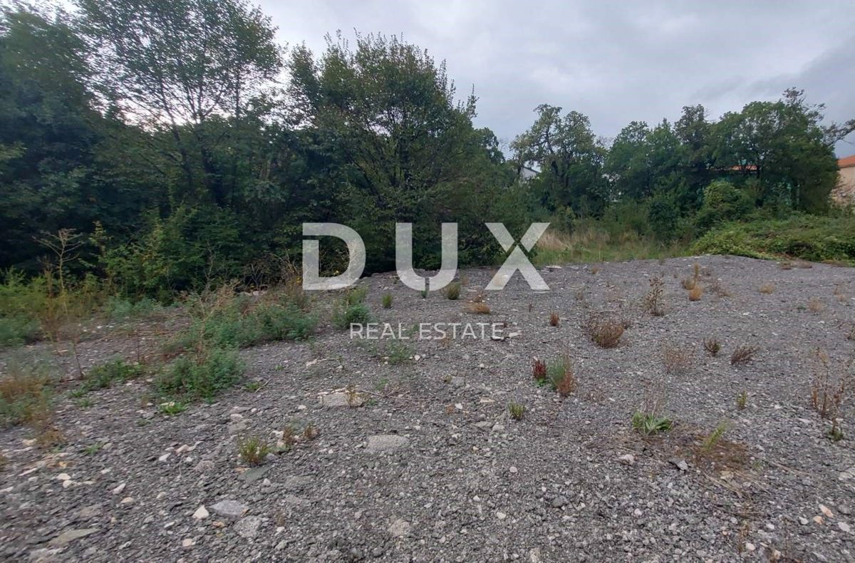 RIJEKA, ČAVLE - zazidljivo zemljišče 3548 m2 na odlični lokaciji, priložnost za dobro naložbo!