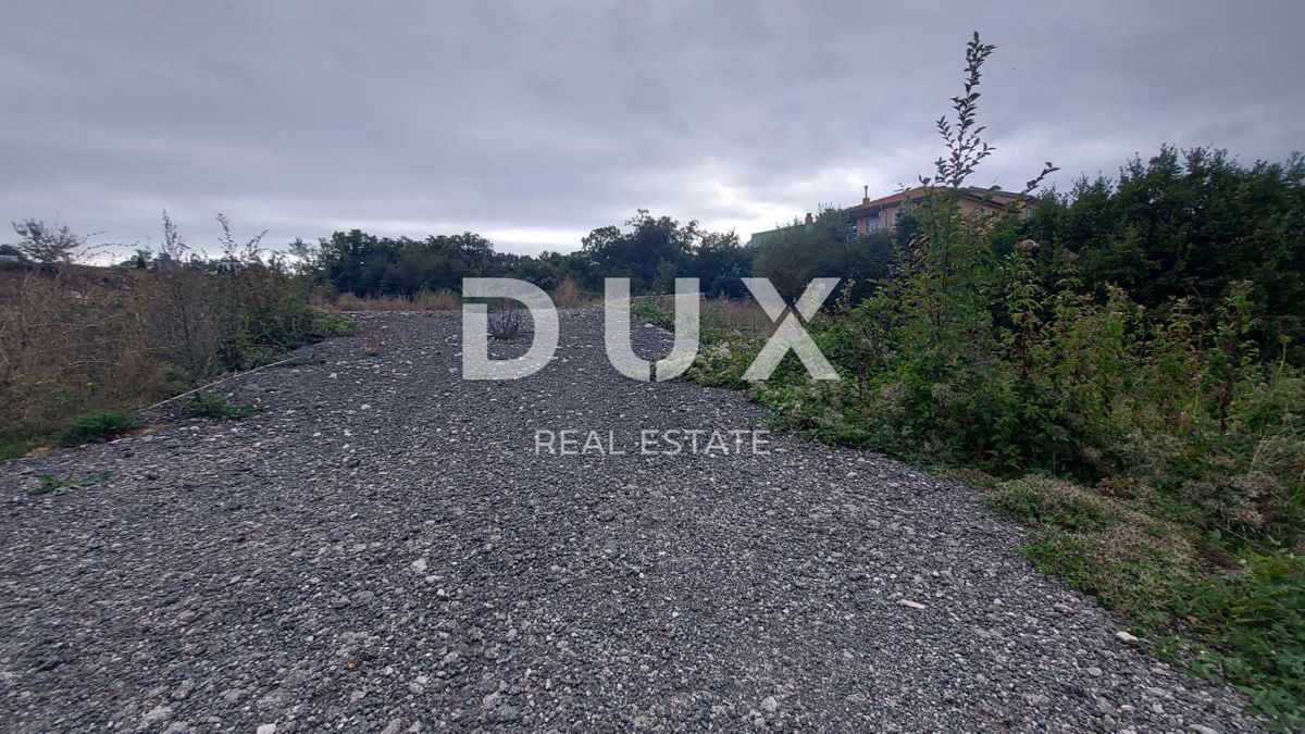 RIJEKA, ČAVLE - zazidljivo zemljišče 3548 m2 na odlični lokaciji, priložnost za dobro naložbo!