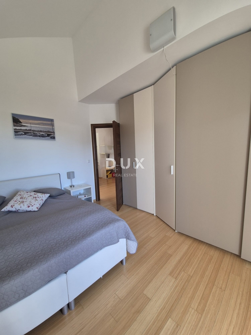 OTOK MURTER, MURTER - PRILOŽNOST! Ekskluzivni penthouse s štirimi spalnicami