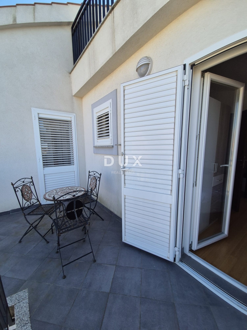 OTOK MURTER, MURTER - PRILOŽNOST! Ekskluzivni penthouse s štirimi spalnicami