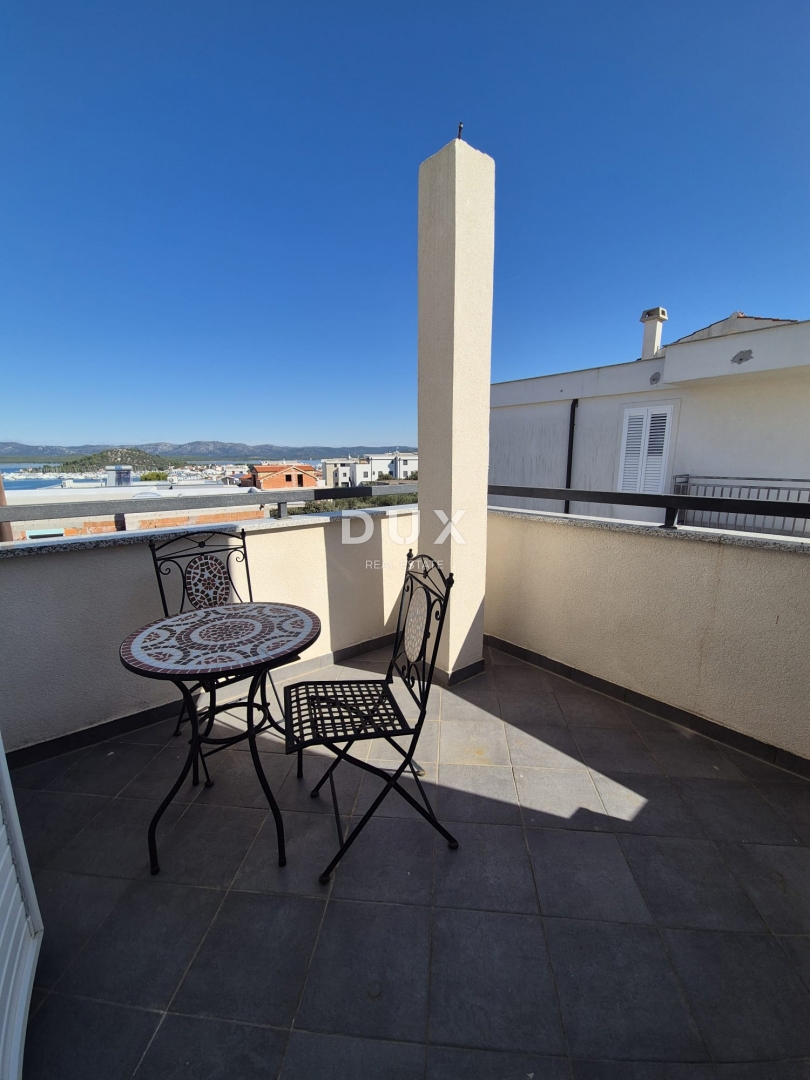 OTOK MURTER, MURTER - PRILOŽNOST! Ekskluzivni penthouse s štirimi spalnicami