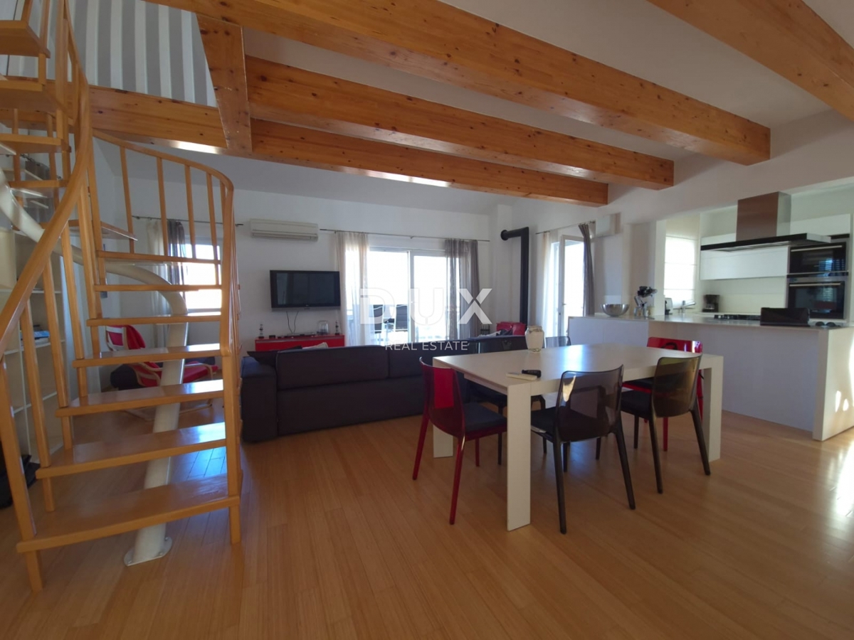 OTOK MURTER, MURTER - PRILOŽNOST! Ekskluzivni penthouse s štirimi spalnicami