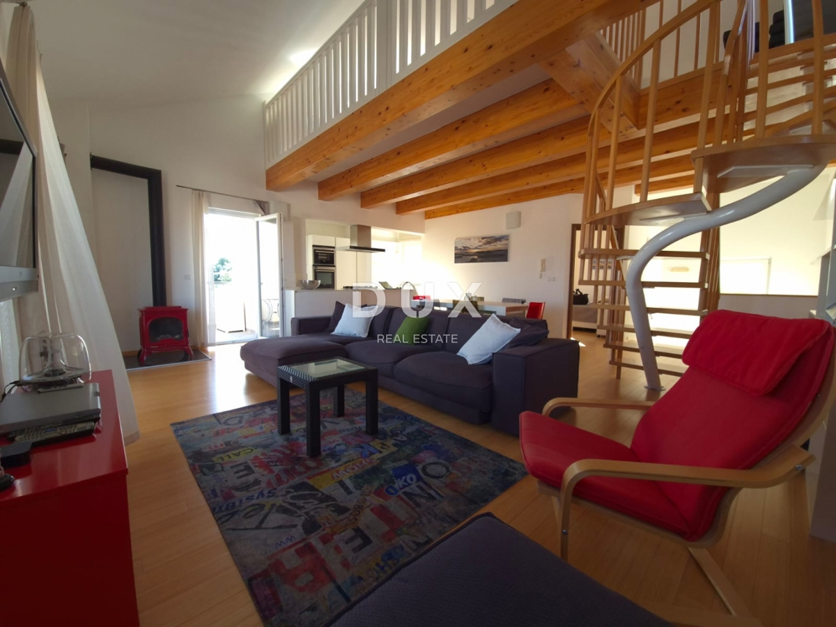 OTOK MURTER, MURTER - PRILOŽNOST! Ekskluzivni penthouse s štirimi spalnicami