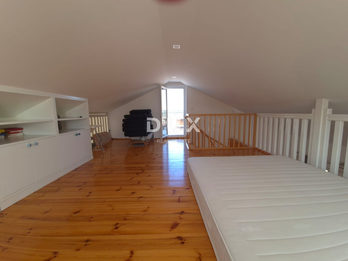 OTOK MURTER, MURTER - PRILOŽNOST! Ekskluzivni penthouse s štirimi spalnicami