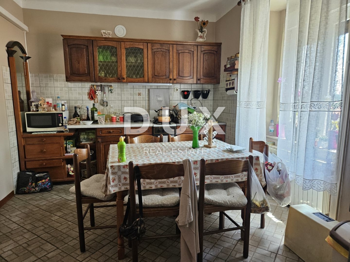 BAKAR, HRELJIN - samostojna obalna hiša, vrt