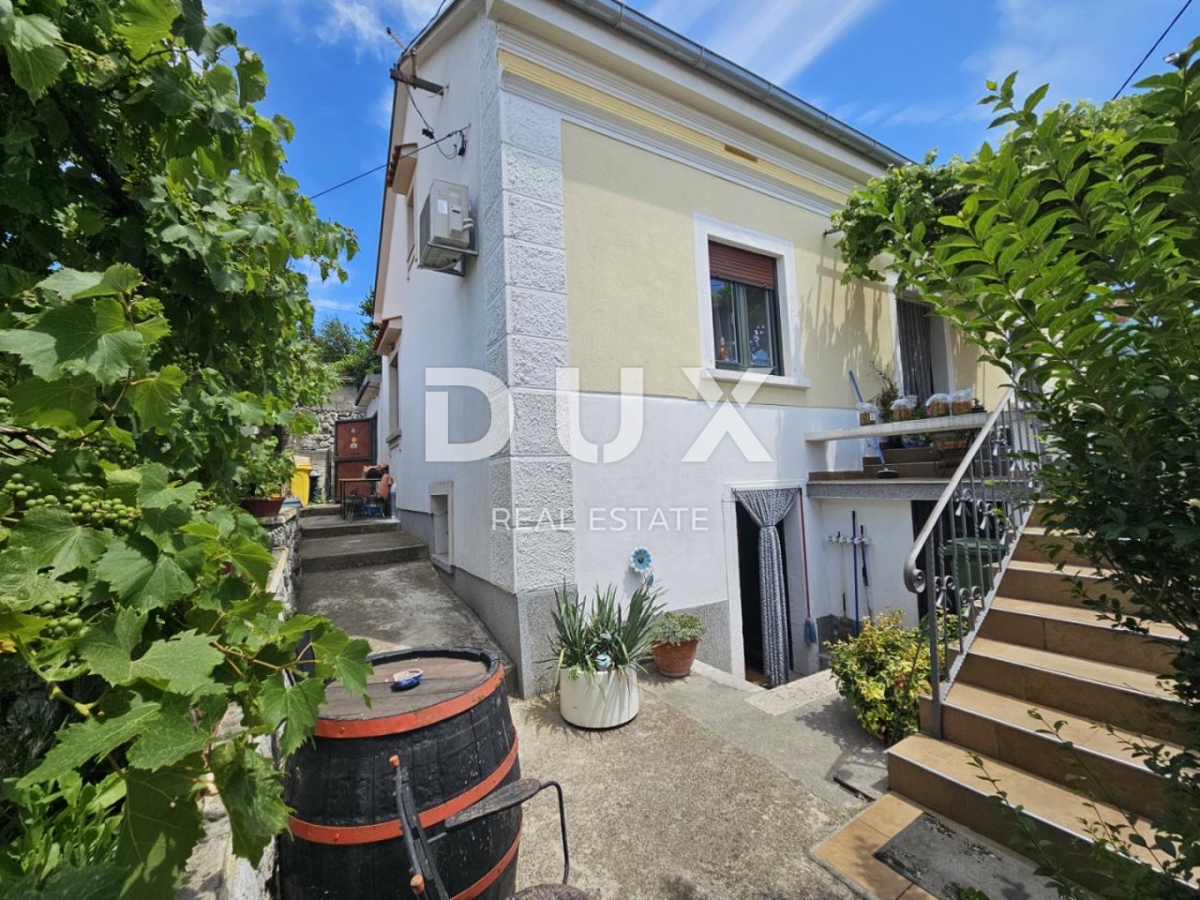 BAKAR, HRELJIN - samostojna obalna hiša, vrt