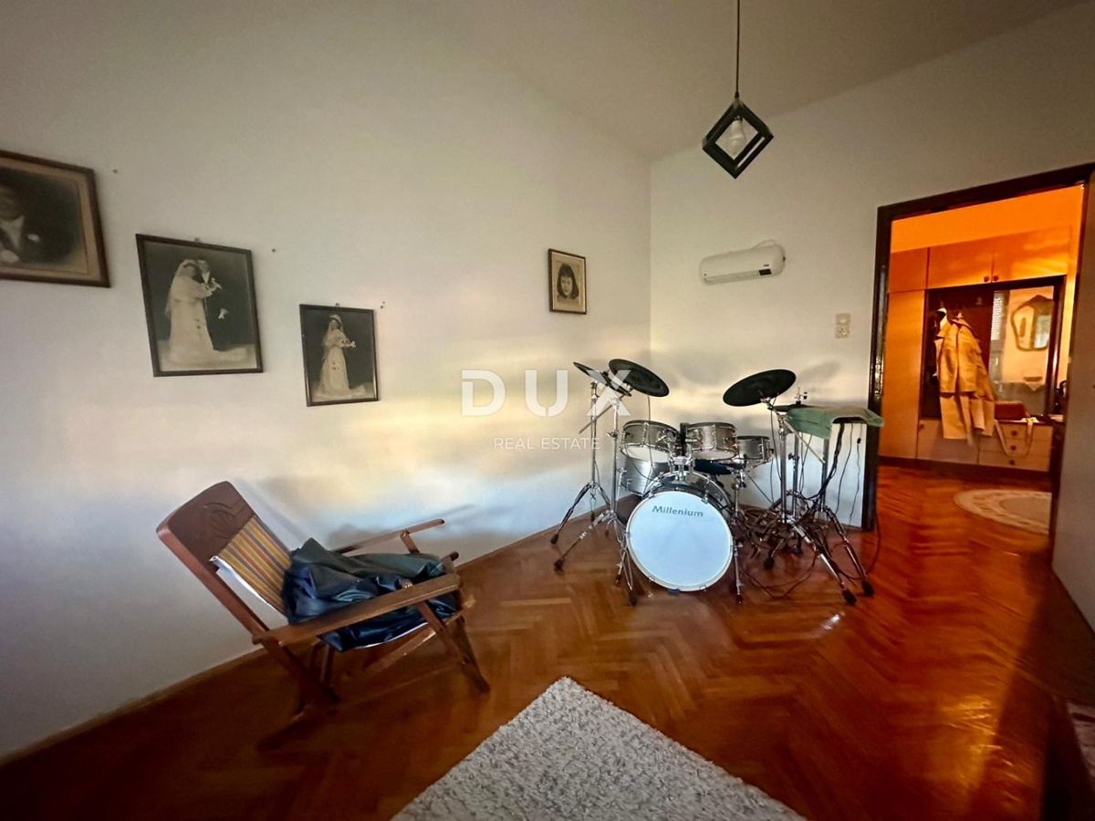 RIJEKA, POTOK - Dvorec z potencialom v mirni soseski blizu centra z ekskluzivnim popustom na notranje oblikovanje