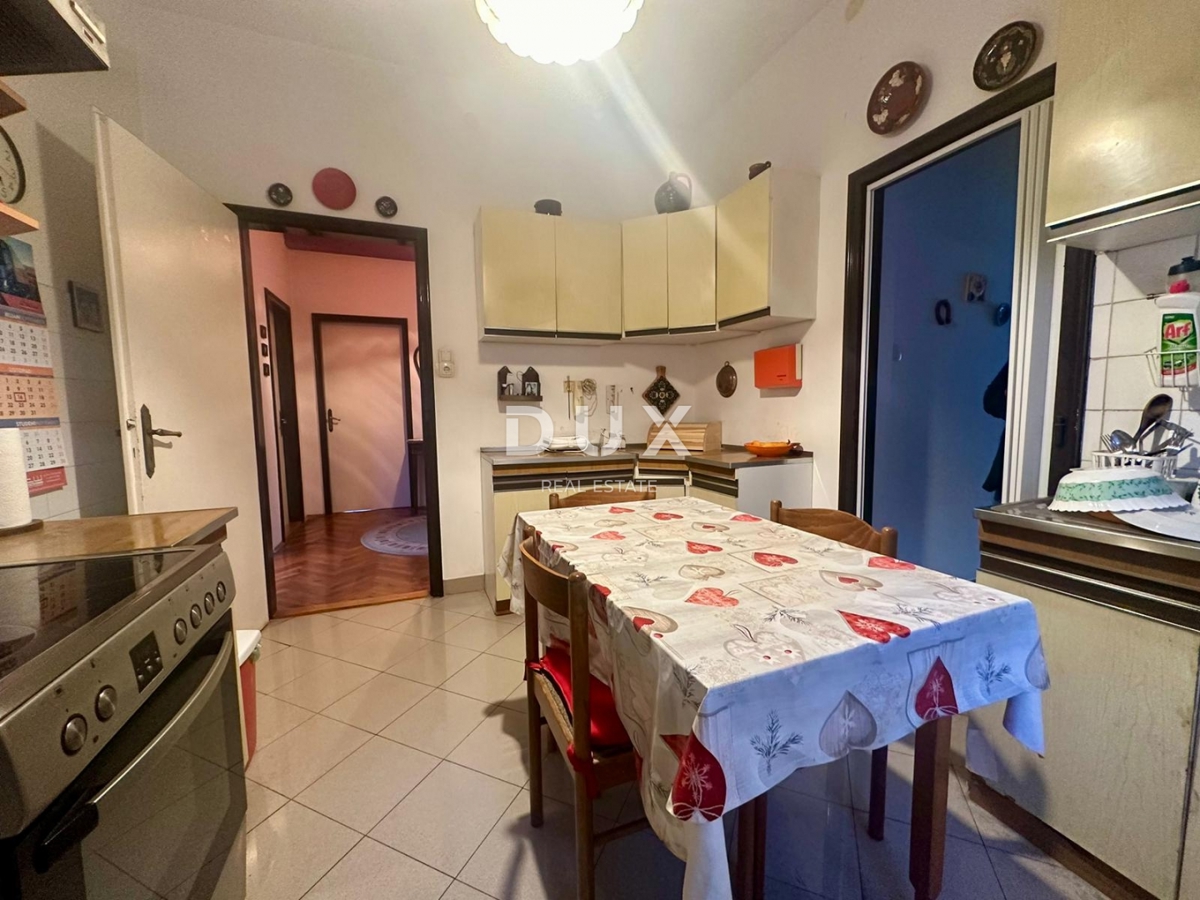 RIJEKA, POTOK - Dvorec z potencialom v mirni soseski blizu centra z ekskluzivnim popustom na notranje oblikovanje