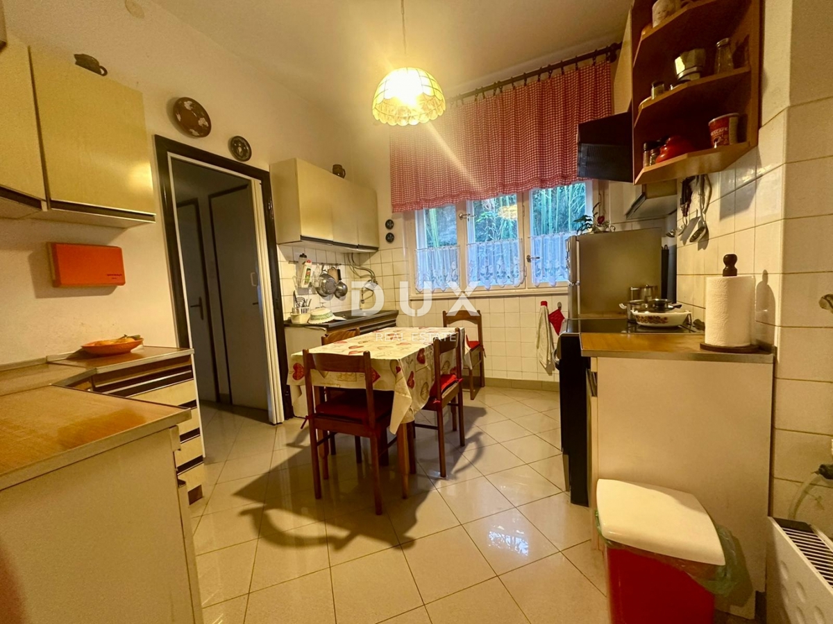 RIJEKA, POTOK - Dvorec z potencialom v mirni soseski blizu centra z ekskluzivnim popustom na notranje oblikovanje