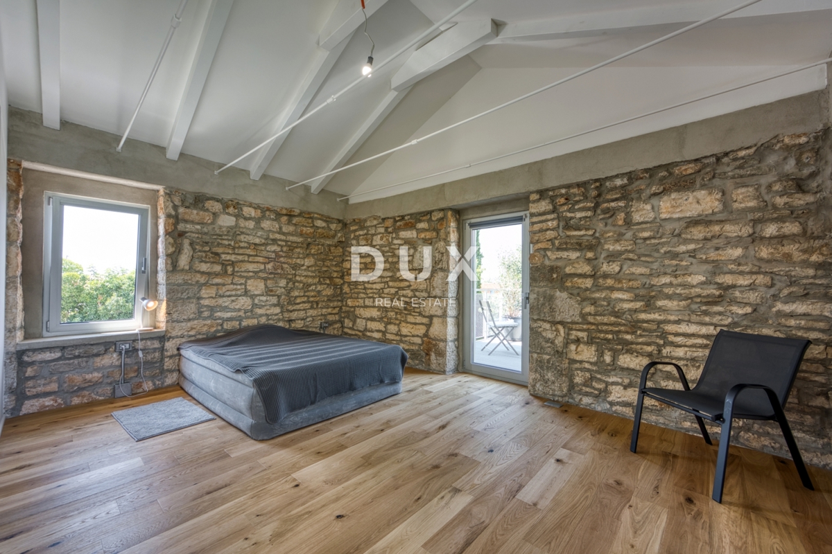 ISTRA, POREČ - Kamnita vila na robu vasi