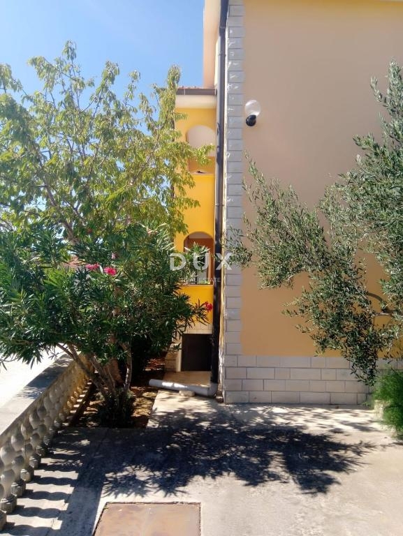 Hiša Gornji Karin, Obrovac, 120m2