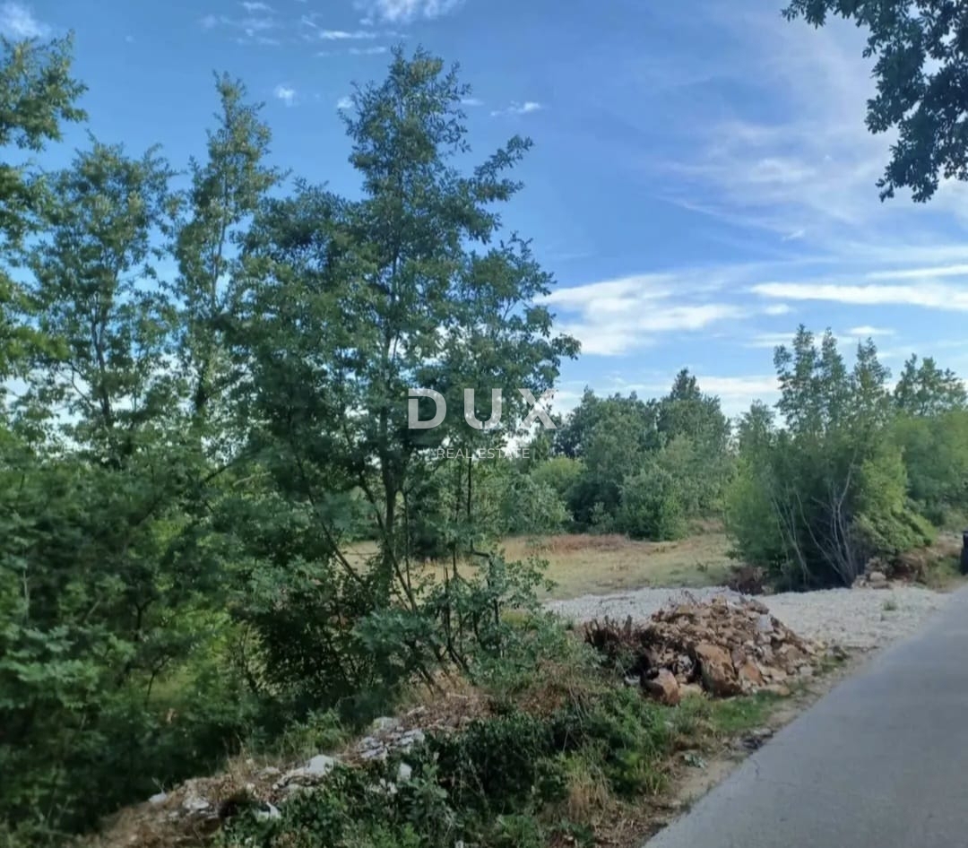 ISTRA, SVETVINČENAT- Kmetijsko zemljišče!