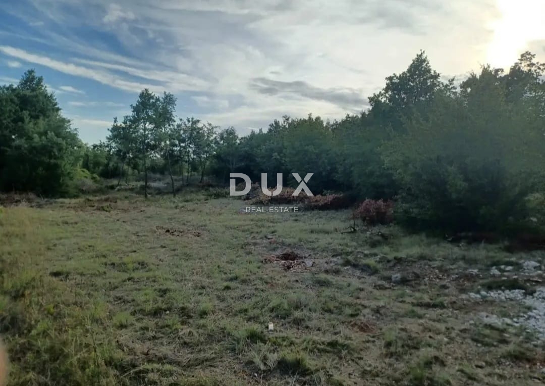 ISTRA, SVETVINČENAT- Kmetijsko zemljišče!