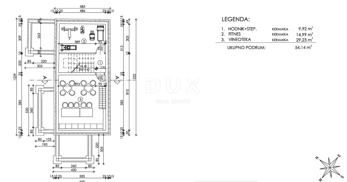 ISTRA, MOMJAN – ZGODOVINSKA KAMNITA HIŠA S PROJEKTOM OBNOVE