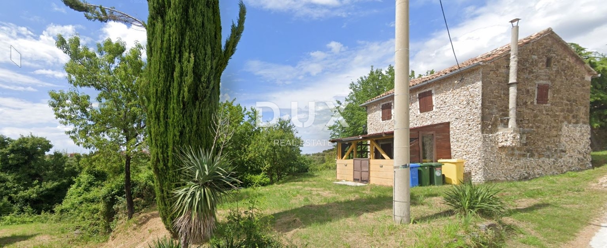 ISTRA, MOMJAN – ZGODOVINSKA KAMNITA HIŠA S PROJEKTOM OBNOVE