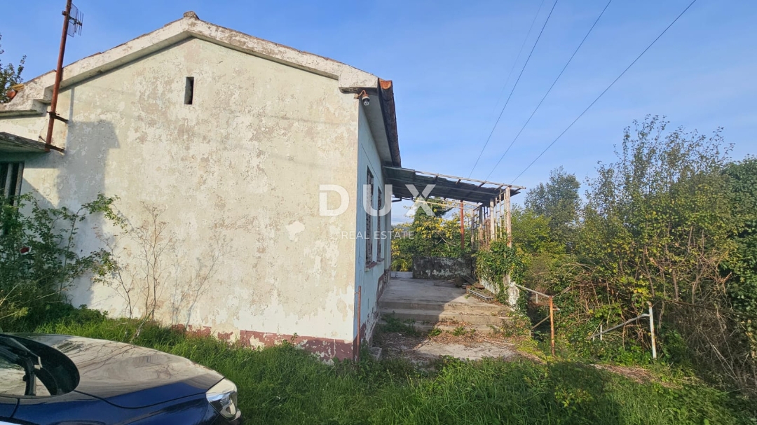 OPATIJA, MIHOTIĆI - Starinska hiša s projektom, gradbenim dovoljenjem in razgledom