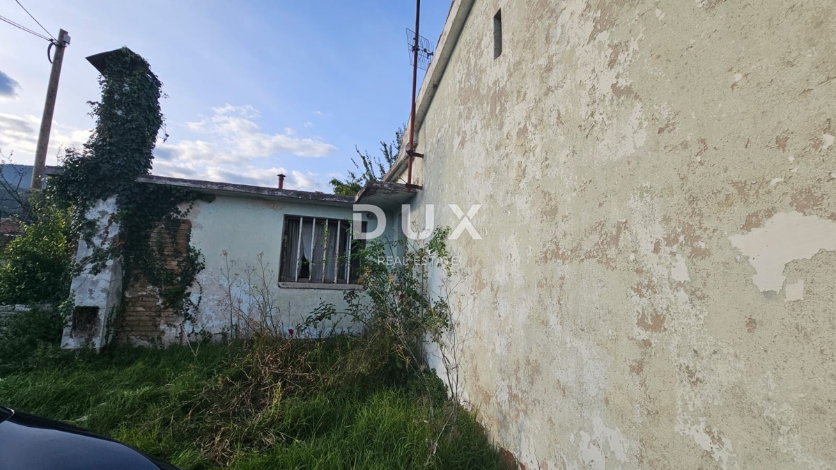 OPATIJA, MIHOTIĆI - Starinska hiša s projektom, gradbenim dovoljenjem in razgledom