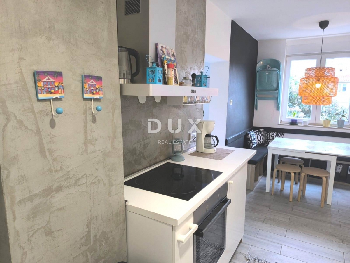 ISTRA, PULA - Stanovanje s 3 spalnicami in dnevno sobo, 2 kopalnicama in garažo