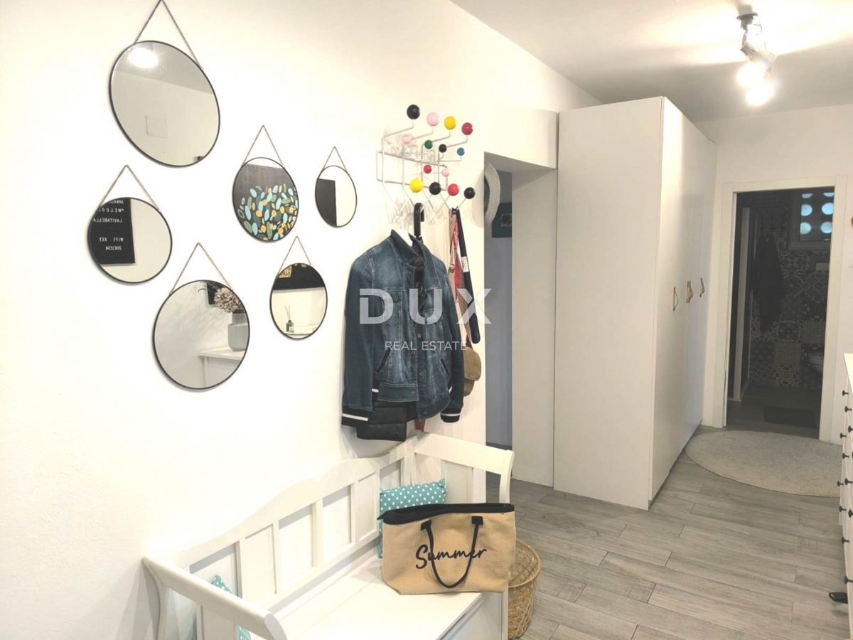 ISTRA, PULA - Stanovanje s 3 spalnicami in dnevno sobo, 2 kopalnicama in garažo