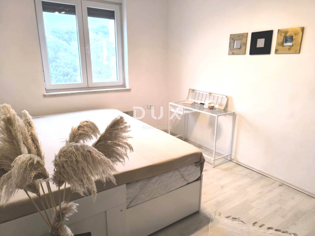 ISTRA, PULA - Stanovanje s 3 spalnicami in dnevno sobo, 2 kopalnicama in garažo