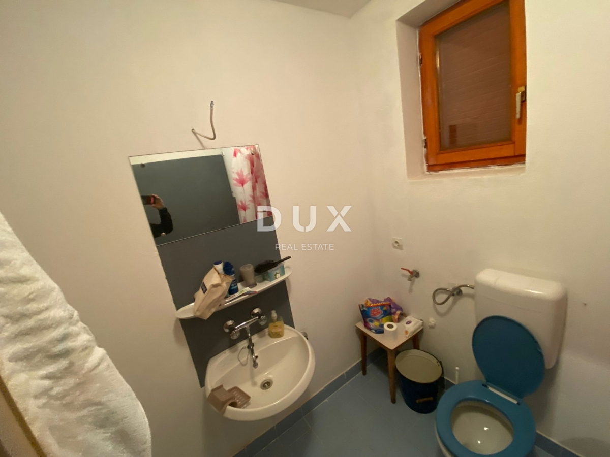 KORENICA, VISUĆ - PRILOŽNOST! Velika nepremičnina z legalno gradnjo