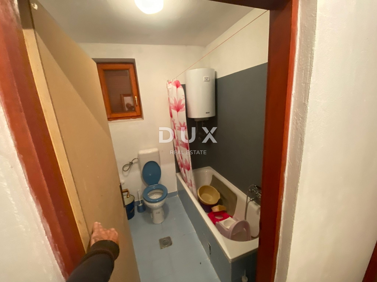 KORENICA, VISUĆ - PRILOŽNOST! Velika nepremičnina z legalno gradnjo